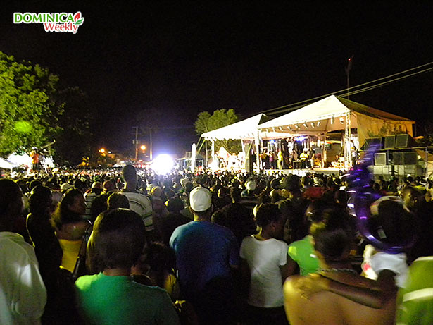 crowd at Creole in the park 2009